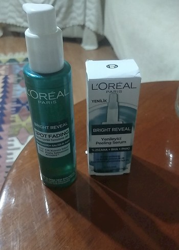 L'Oréal Paris Bright Reveal Peeling Serumu,