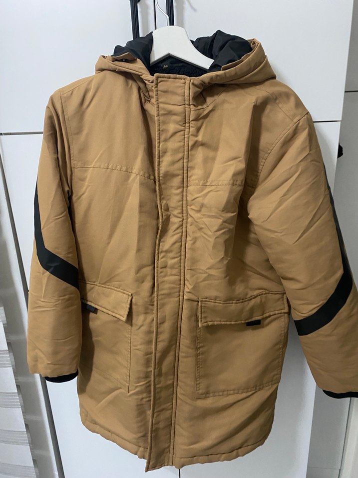 Kahverengi Kapüşonlu Erkek Çocuk Kaban - Görsel 2