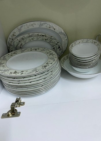 Beyaz ve Gri Desenli Yemek Tabağı Seti - Görsel 2