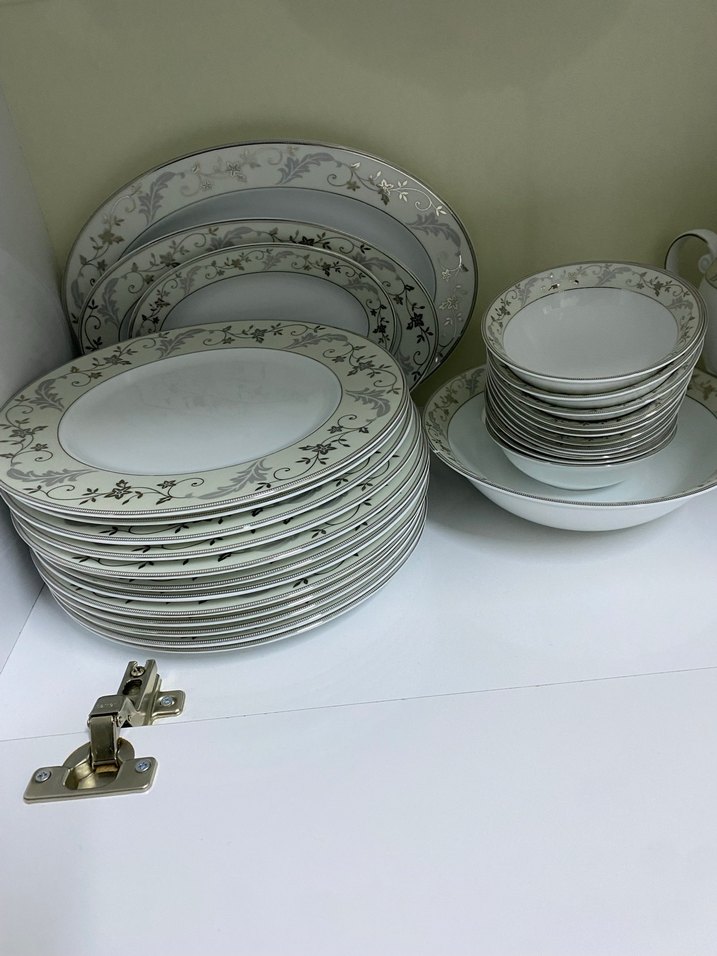 Beyaz ve Gri Desenli Yemek Tabağı Seti - Görsel 2