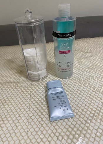 Neutrogena Estee Lauder Cilt Bakim Seti