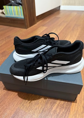 40 Beden Siyah Adidas Kadın Koşu ve Spor Ayakkabısı