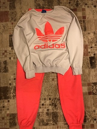 Adidas eşofman takımı 