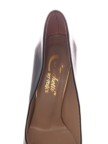 38 Beden siyah Renk Diğer Stiletto %70 İndirimli.