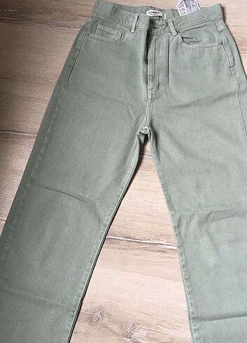 36 Beden yeşil Renk Pull and bear staight fit pantolon