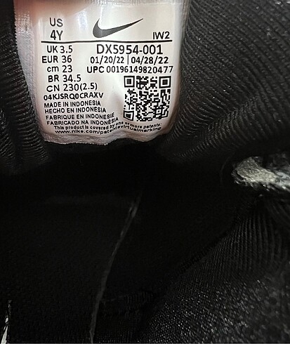 36 Beden siyah Renk Nike orijinal ürün