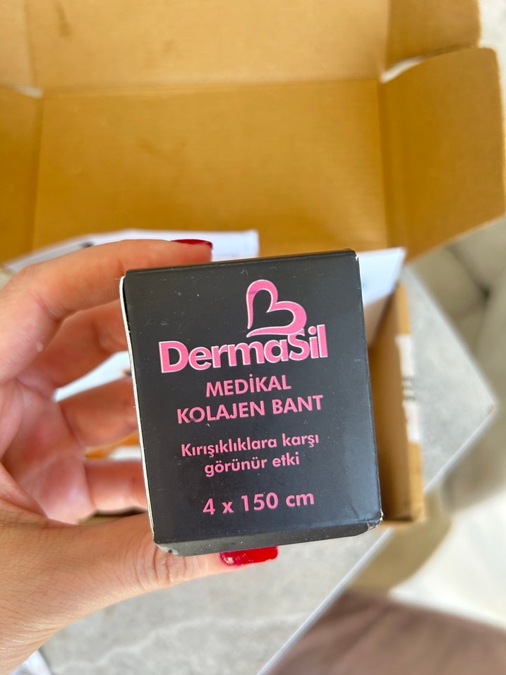 1 kutu bakım & makyaj ürünü.The Purest Solutions Bakım Seti - Görsel 4