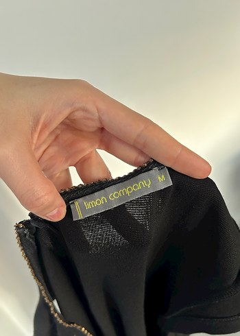 Siyah gold işlemeli m beden elbise - Görsel 8