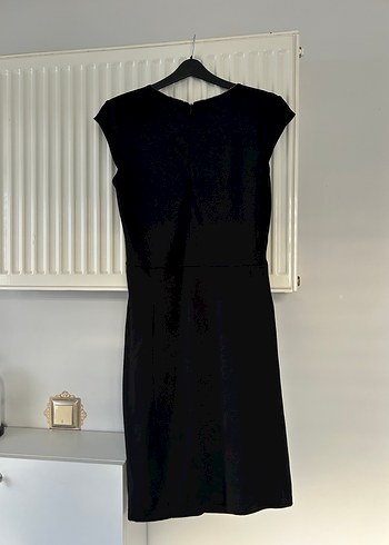 Siyah gold işlemeli m beden elbise - Görsel 6