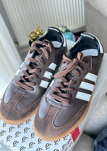 Adidas Kadın Kahverengi Süet Spor Ayakkabı - Görsel 4