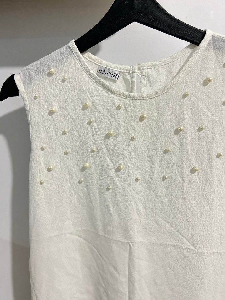 İnci İşlemeli Kolsuz s beden Beyaz Bluz - Görsel 5