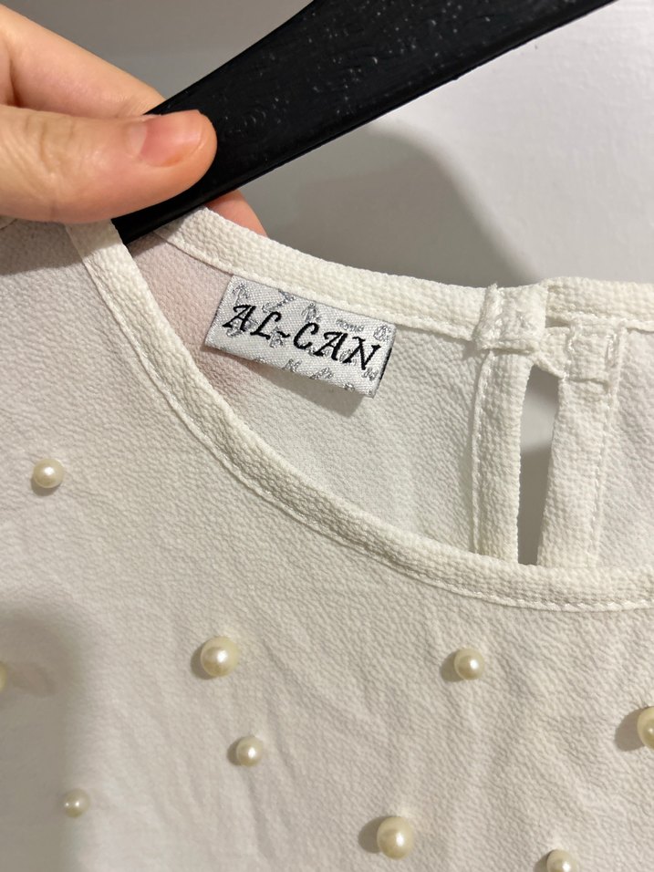 İnci İşlemeli Kolsuz s beden Beyaz Bluz - Görsel 3