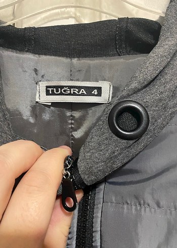 Tuğra astarlı ince mont - Görsel 3