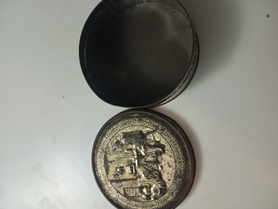 antika teneke kutu - Görsel 2