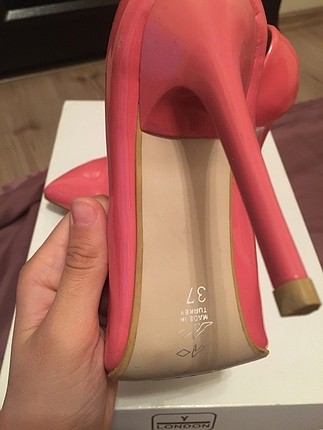 37 Beden Pembe stiletto ayakkabı 