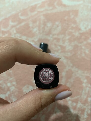 Avon Avon ruj