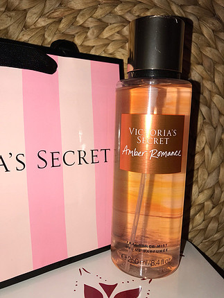 Victoria?s Secret Amber Romance body mist
