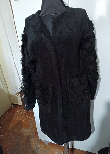 Kadın Siyah Uzun Kürk Detaylı Peluş Kaban