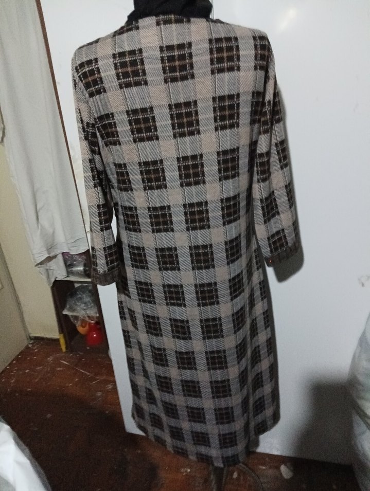 Gri Ekoseli Düğmeli Kadın Uzun elbise - Görsel 2