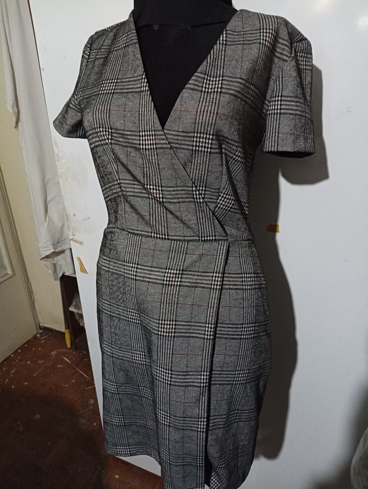 Gri Ekoseli Kemerli Midi Elbise - Görsel 3