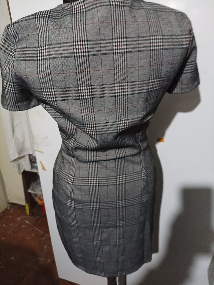 Gri Ekoseli Kemerli Midi Elbise - Görsel 4