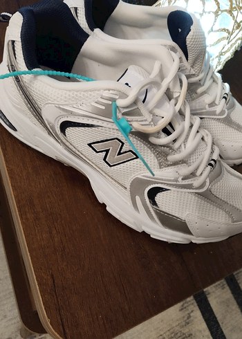 Beyaz New Balance Spor Ayakkabı - Görsel 3