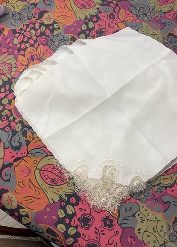 Nakışlı Beyaz Peçete - Görsel 3