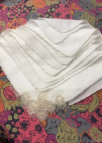 Nakışlı Beyaz Peçete - Görsel 2