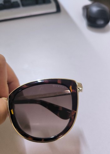 Klasik Şıklıkta Parlak Kahverengi Kadın Gözlüğü - Görsel 3