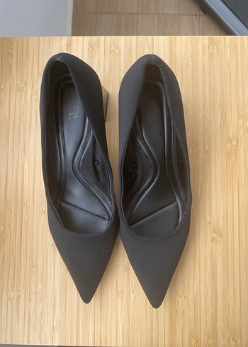 Zara Siyah Blok Topuklu Kadın Stiletto