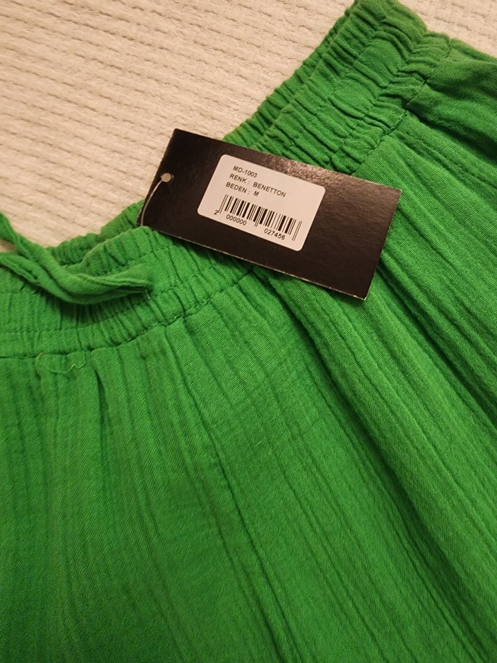 Yeşil müslin Bol Kesim Mini Şort - Görsel 2