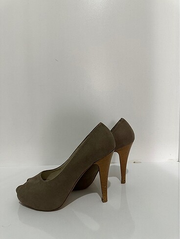 37 Beden Stiletto
