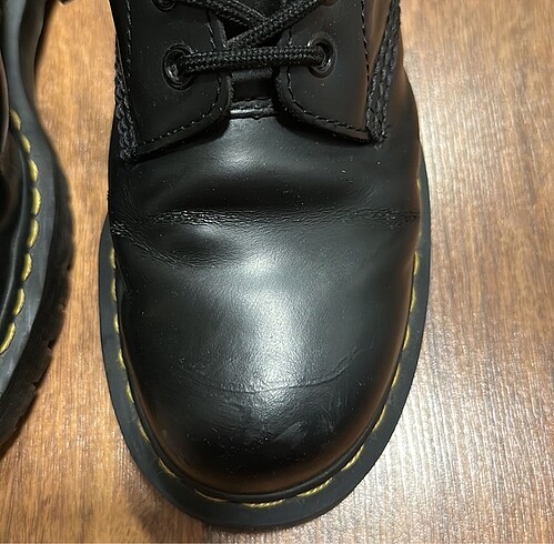 38 Beden Dr. Martens bot