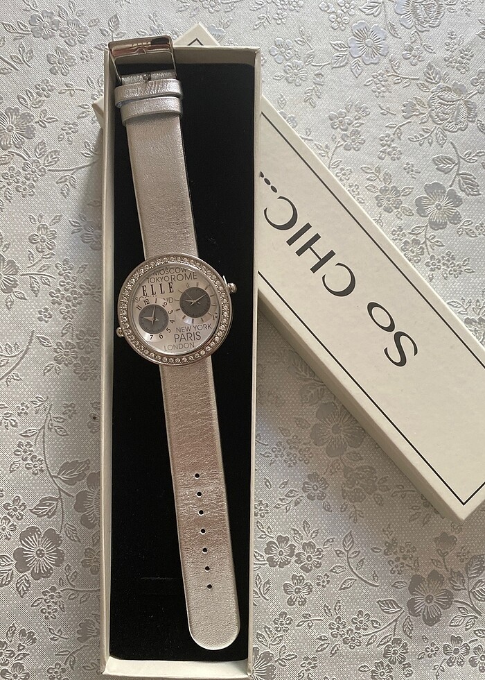 Son chıc saat bayan gümüş sıfır ürün - Görsel 3