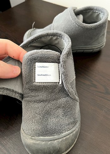 24 Beden Gri Erkek Çocuk kreş ayakkabısı
