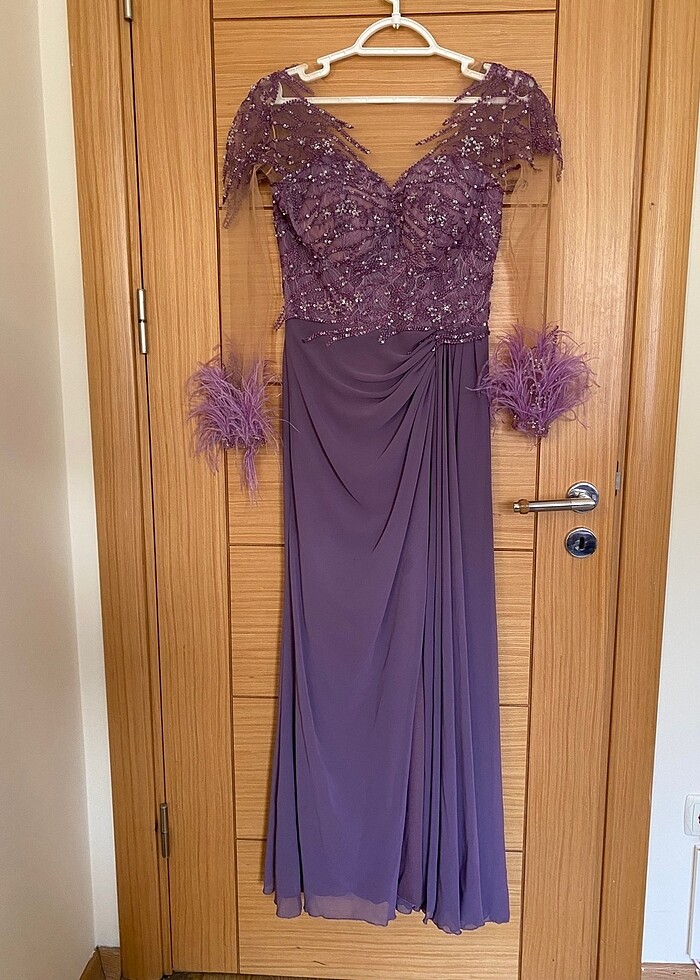 Ömür inn yepyeni abiye - Görsel 3