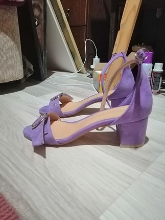 kısa topuk ayakkabı