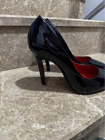 40 Beden Siyah stiletto