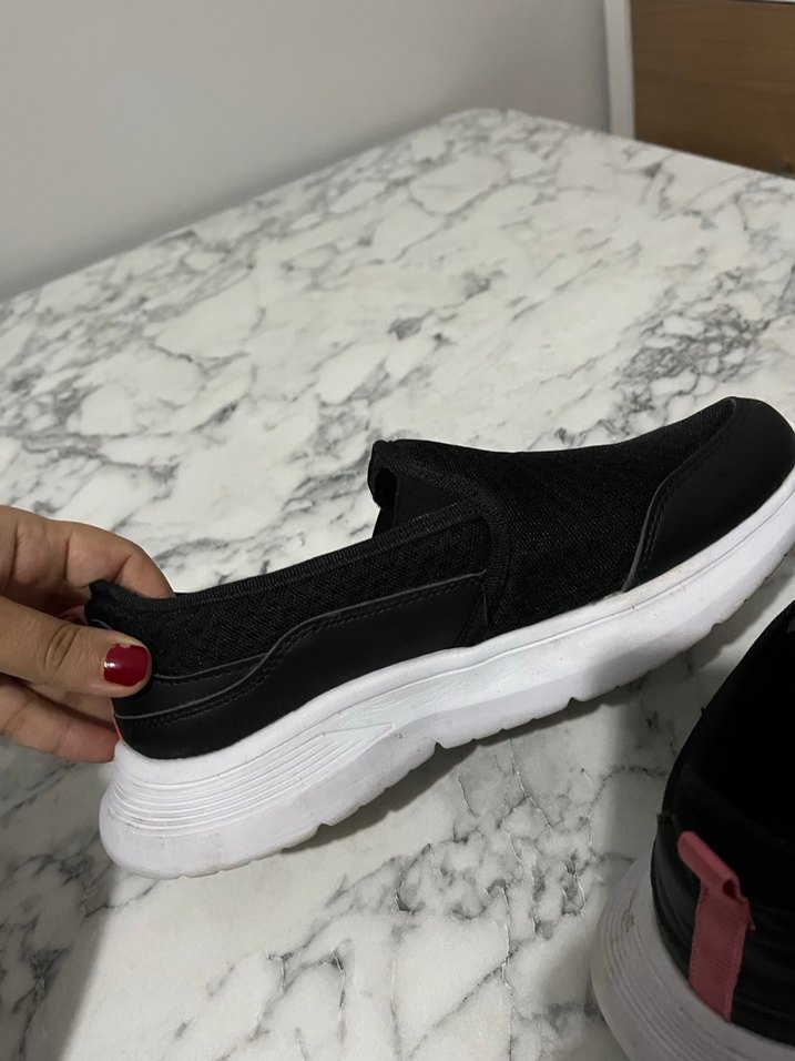 Siyah Dolgu Topuklu Kadın Spor Ayakkabı - Görsel 5