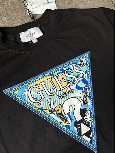 Guess Guess Tshirt