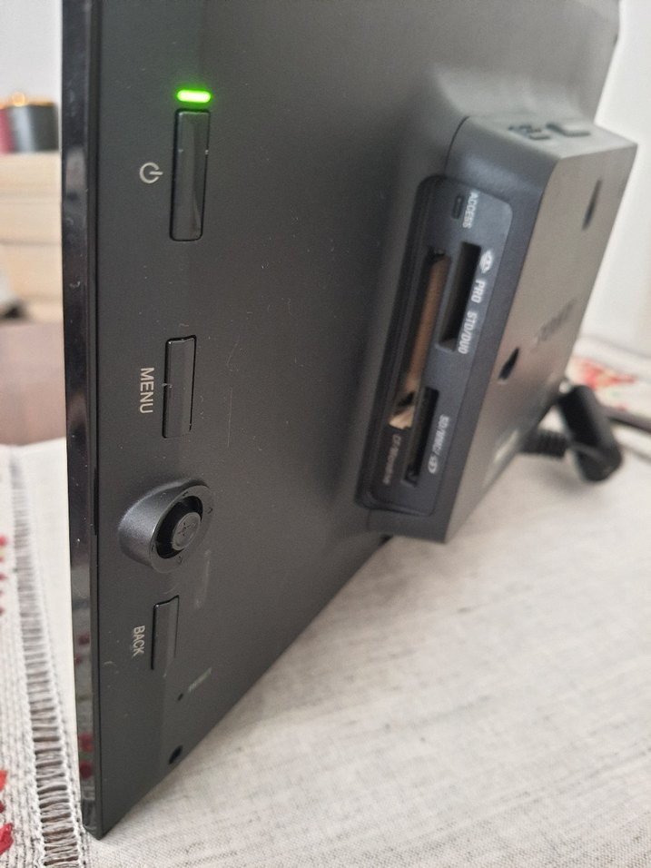 Sony Dijital Fotoğraf Saat Alarm Çerçeve - Görsel 5