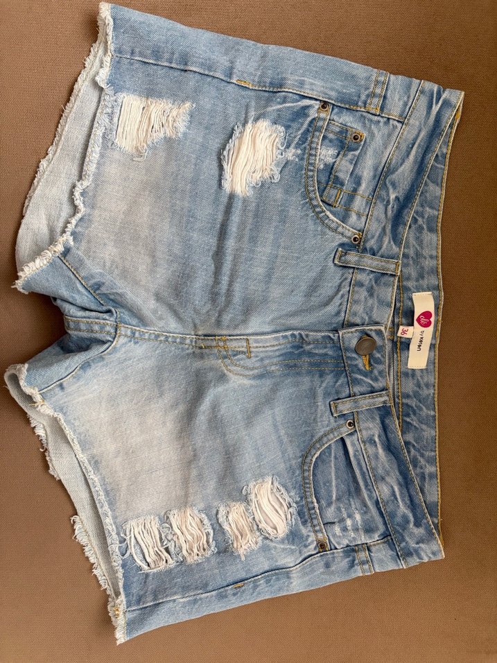 Kadın Mavi Yırtık Denim Mini Şort - Görsel 2