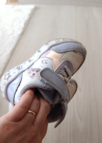 Kız Çocuk Beyaz Bağcıklı ve Cırt Cırtlı Spor Ayakkabı - Görsel 6