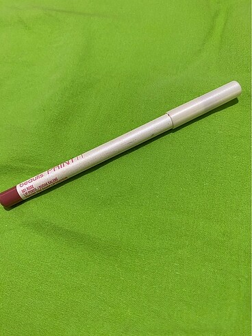 Fenty Beauty Dudak kalemi