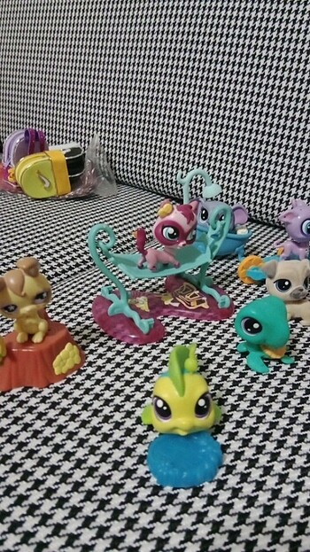  Minis