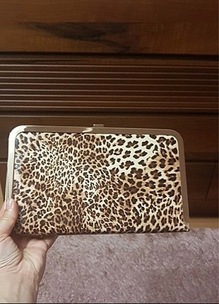 Diğer Leopar desenli clutch&ayakkab;ı kombini