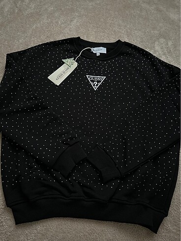 s Beden Guess Sweat