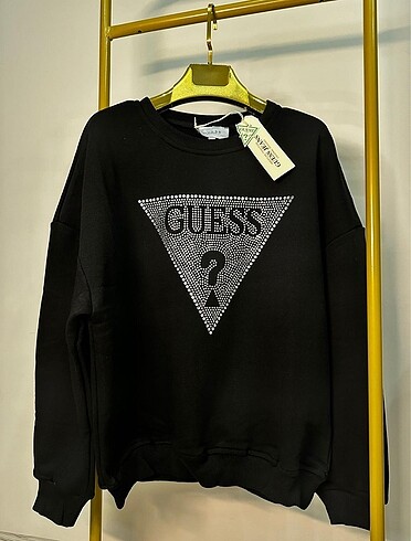 Guess Sweat