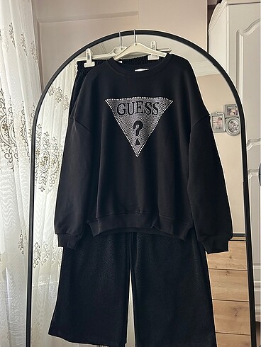 m Beden Guess Sweat