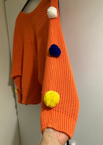 Renkli Ponpon Detaylı Örgü Kadın Kazak - Görsel 2